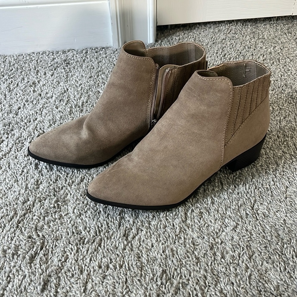 ankle boots
